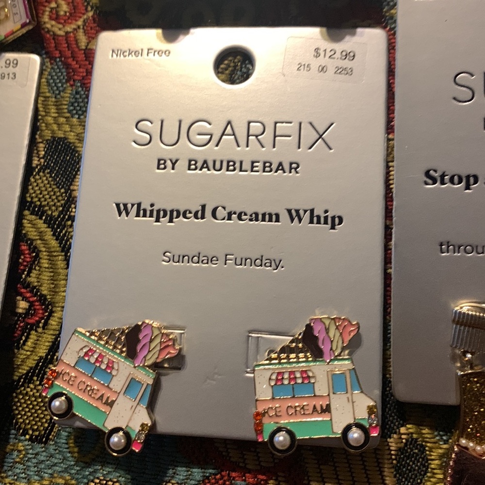 7 pairs of earrings from Baublebar new with tags - Picture 2 of 6